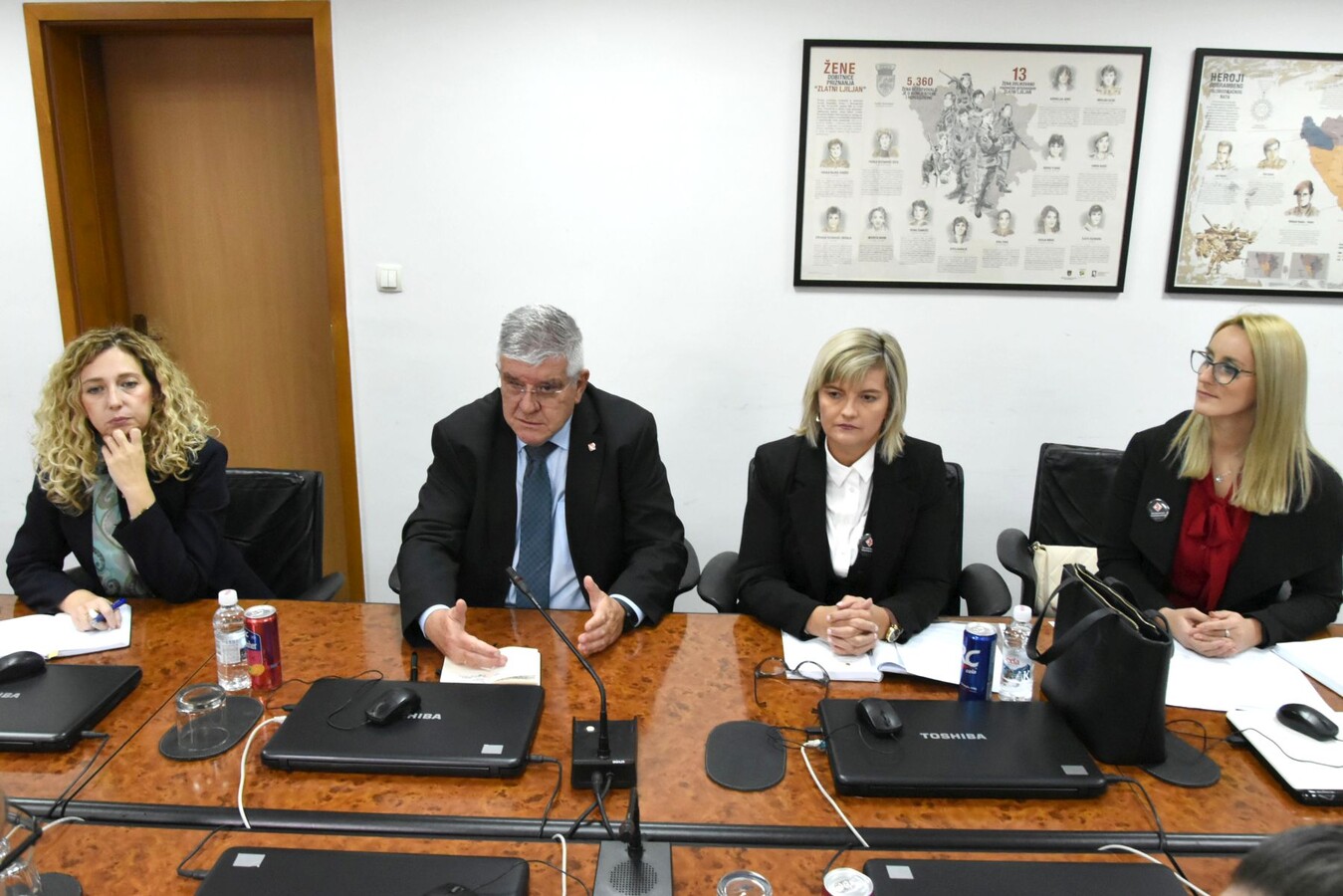 1760015011_68e7b2a33d3aa