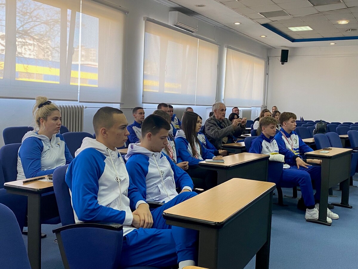 1763378499_691b05439dec2